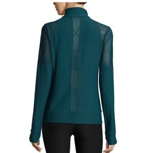 🏃🏼‍♀️ Xersion Track Jacket